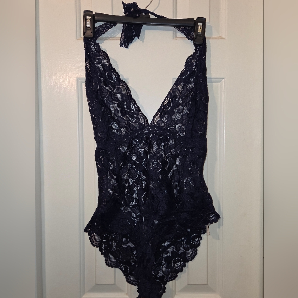Avidlove: Navy Blje V-neck Lace Halter Bodysuit.  Size XXL.🔥